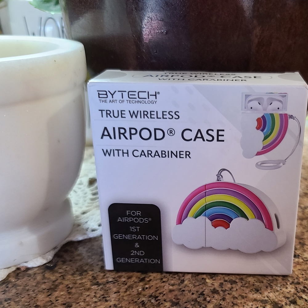 NIB Rainbow Airpods Case with Carabiner(Airpods 1st & 2nd Gen)* case only